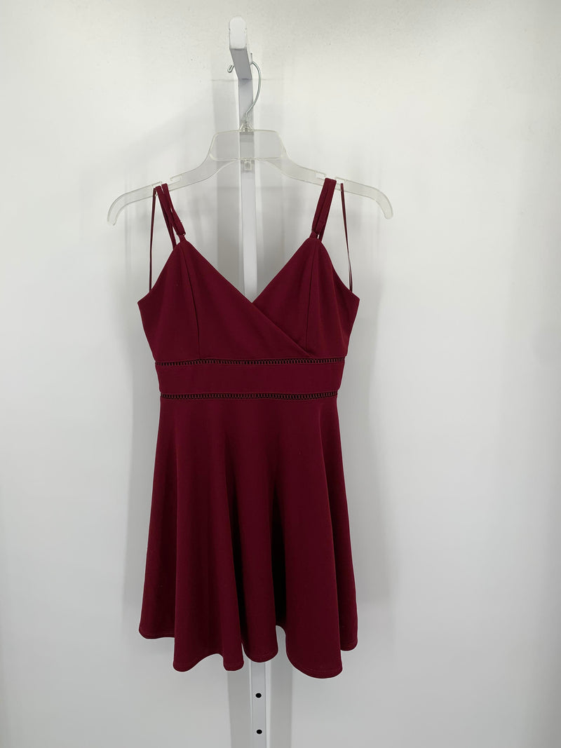 Size Large Juniors Sleeveless Dress