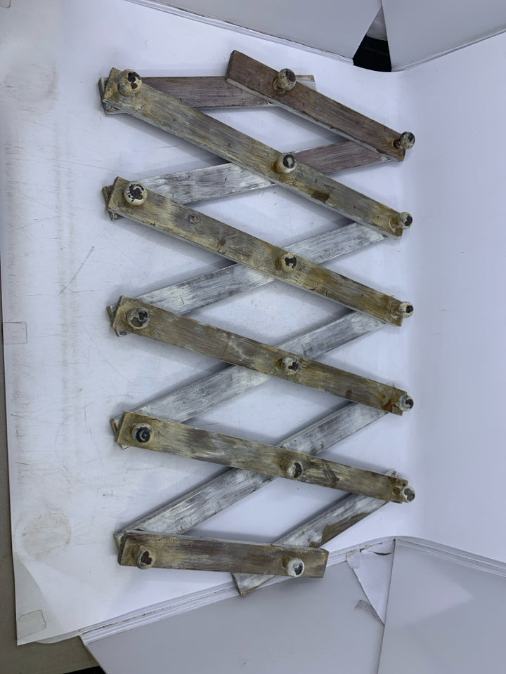RUSTIC WOOD ACCORDION WALL HOOKS.