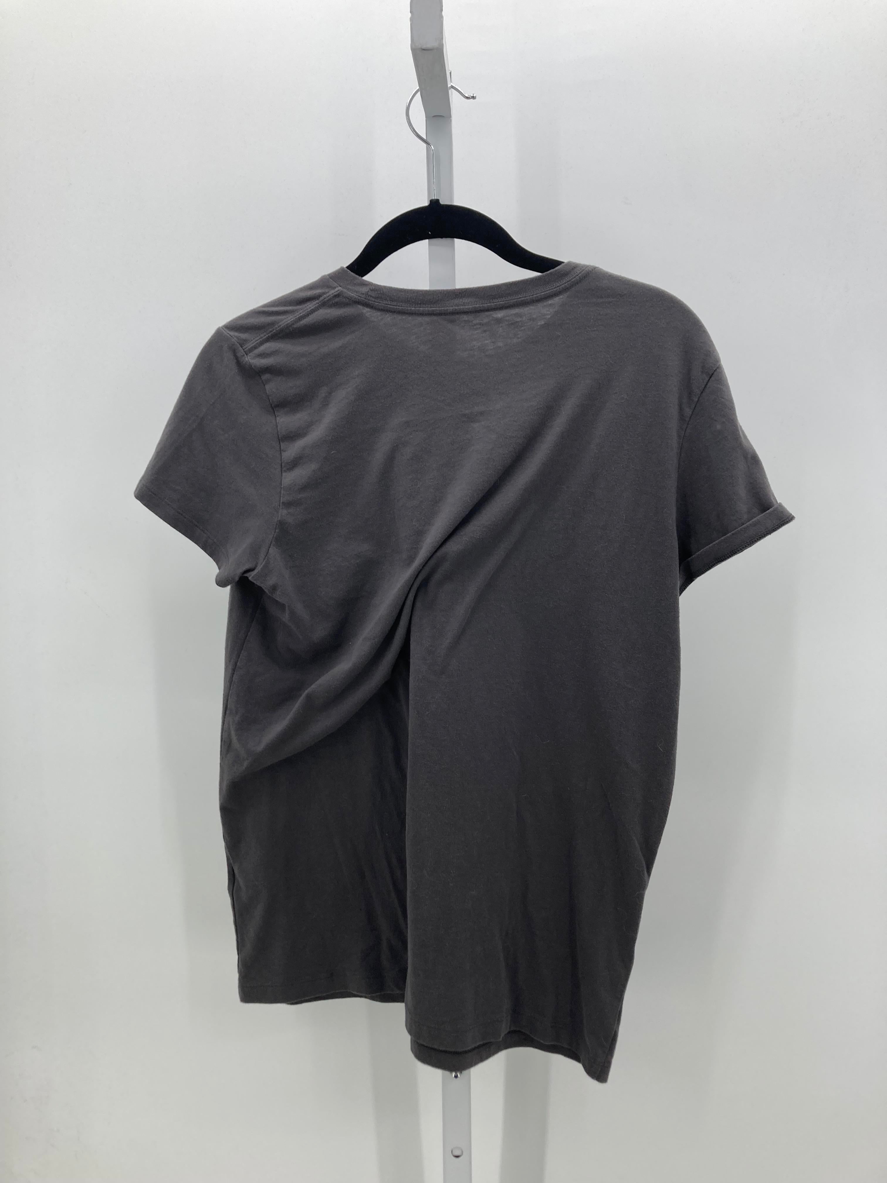 Under Armour Size Medium Misses Short Sleeve Shirt