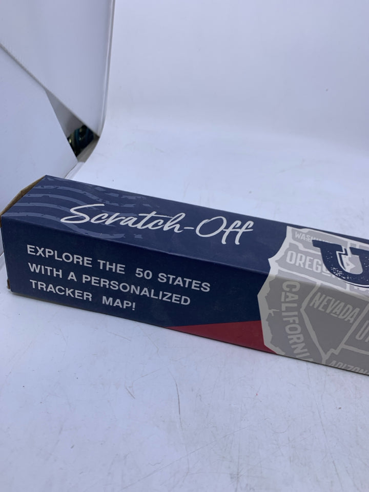 NIP GOLD PAPER 3 TIER CAKE STAND.