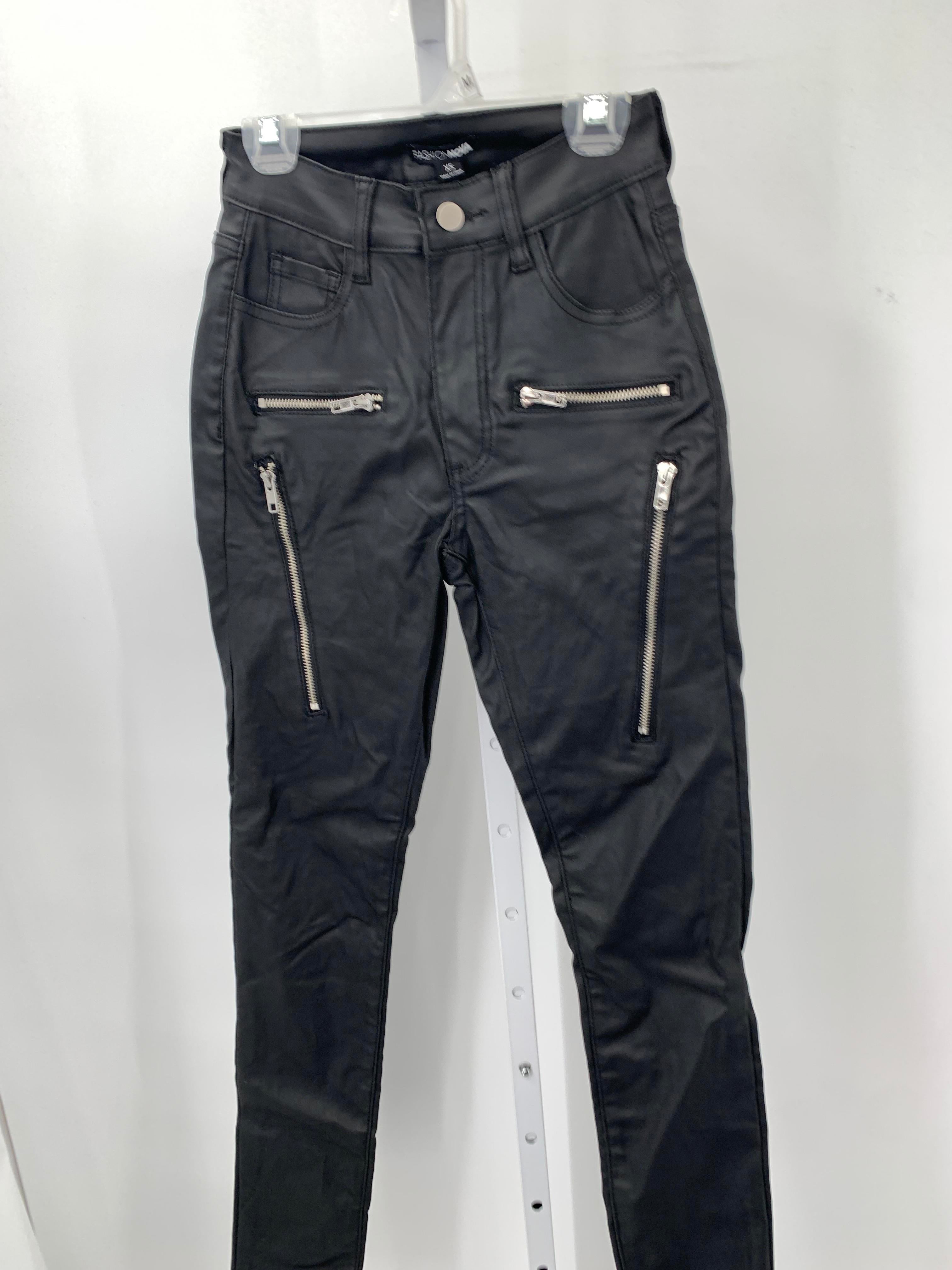 Size X Small Juniors Pants