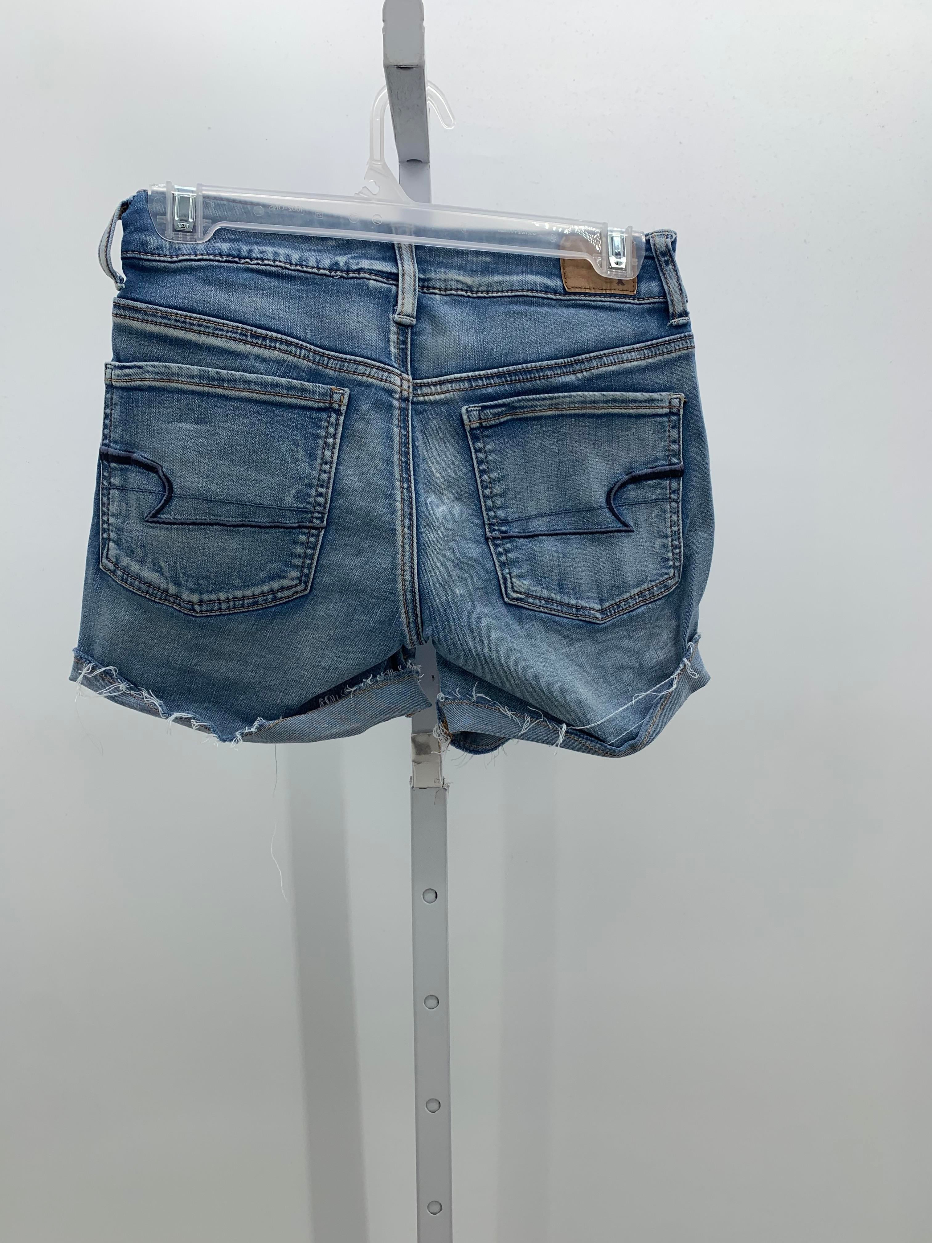 American Eagle Size 2 Juniors Shorts
