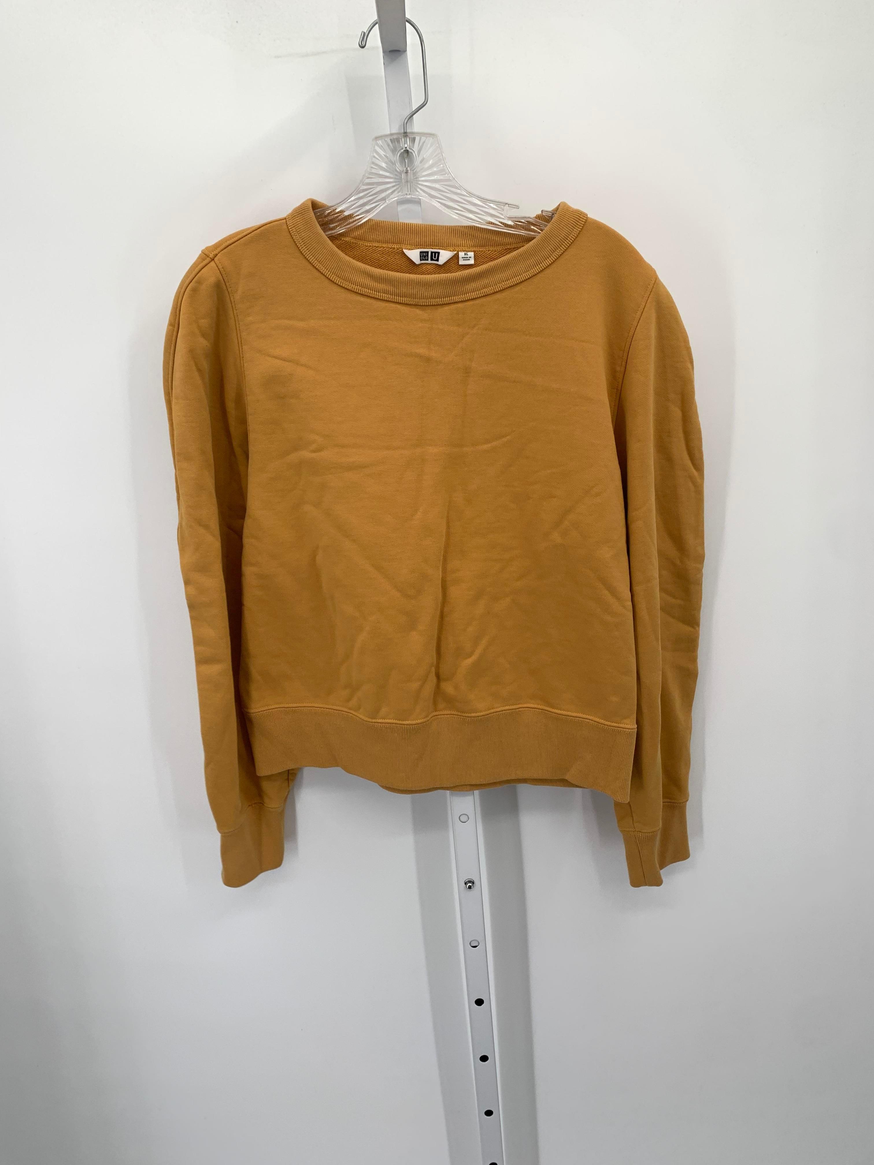 Uniqlo Size Extra Large Misses Long Sleeve Shirt