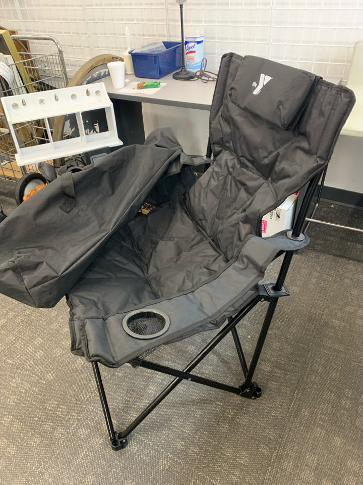 BLACK RECLINING SPORTS CHAIR W/DETACHABLE YMCA HEAD REST.