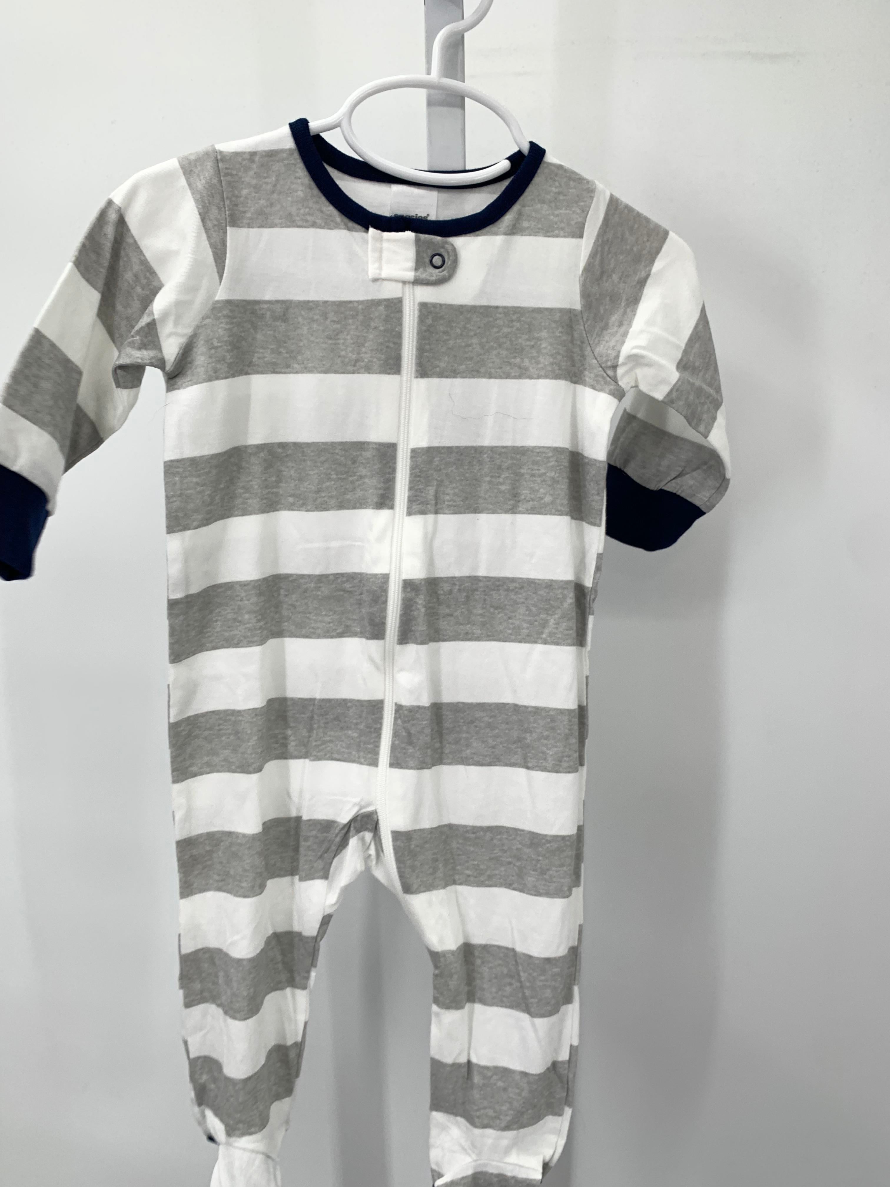 GREY STRIPES KNIT