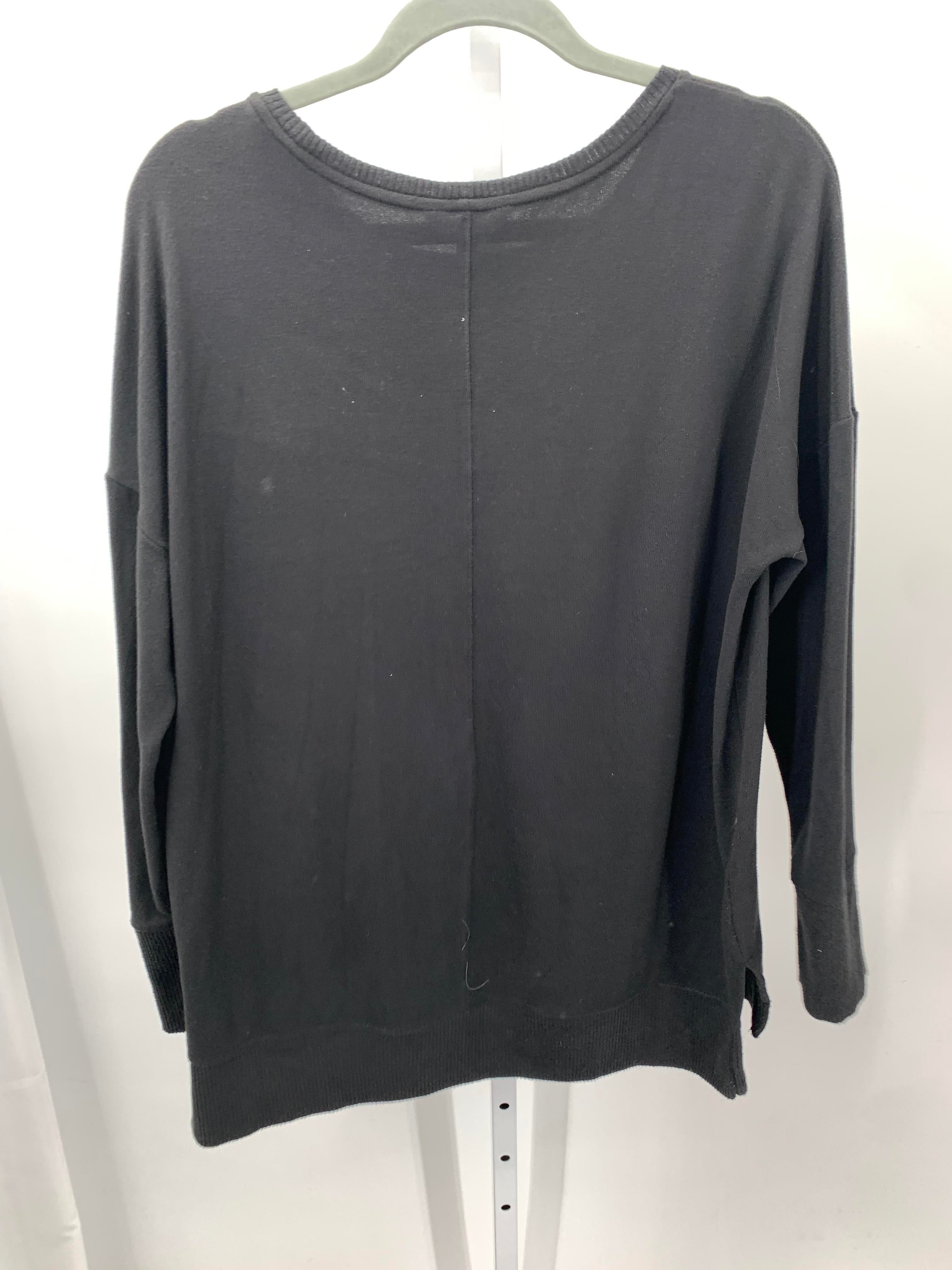 Time and Tru Size Medium Misses Long Sleeve Shirt