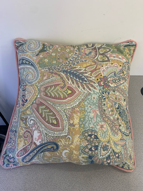PASTEL COLORED PAISLEY SQUARE PILLOW.