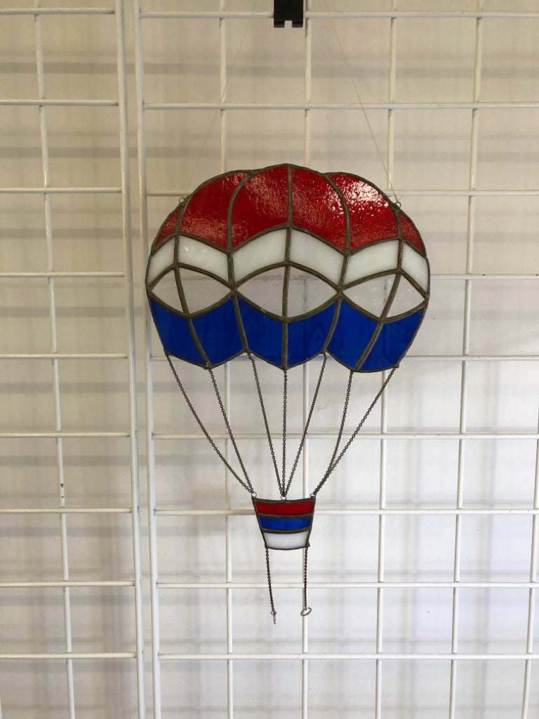 RED, WHITE, AND BLUE HOT AIR BALLOON SUN CATCHER.