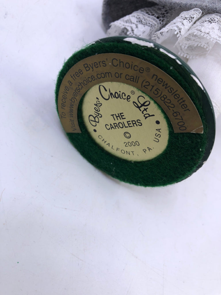 BYERS' CHOICE GIRL W WREATH-2000.