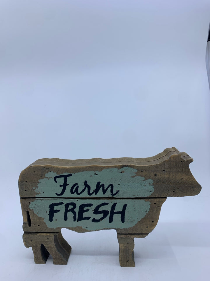 FARM FRESH WOOD COW.