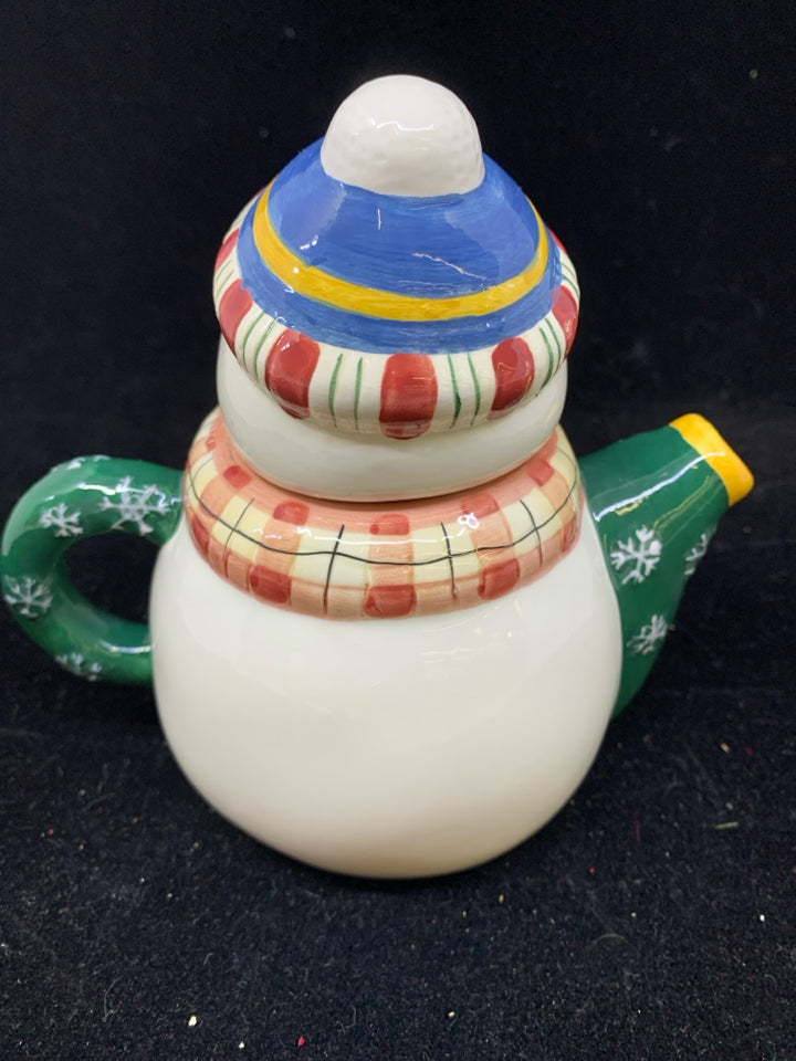 SNOWMAN TEAPOT.