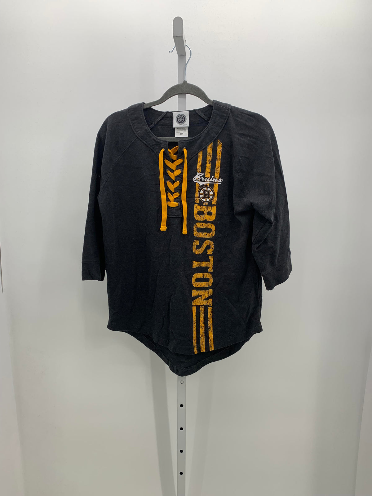 NHL Size Medium Misses 3/4 Sleeve Shirt