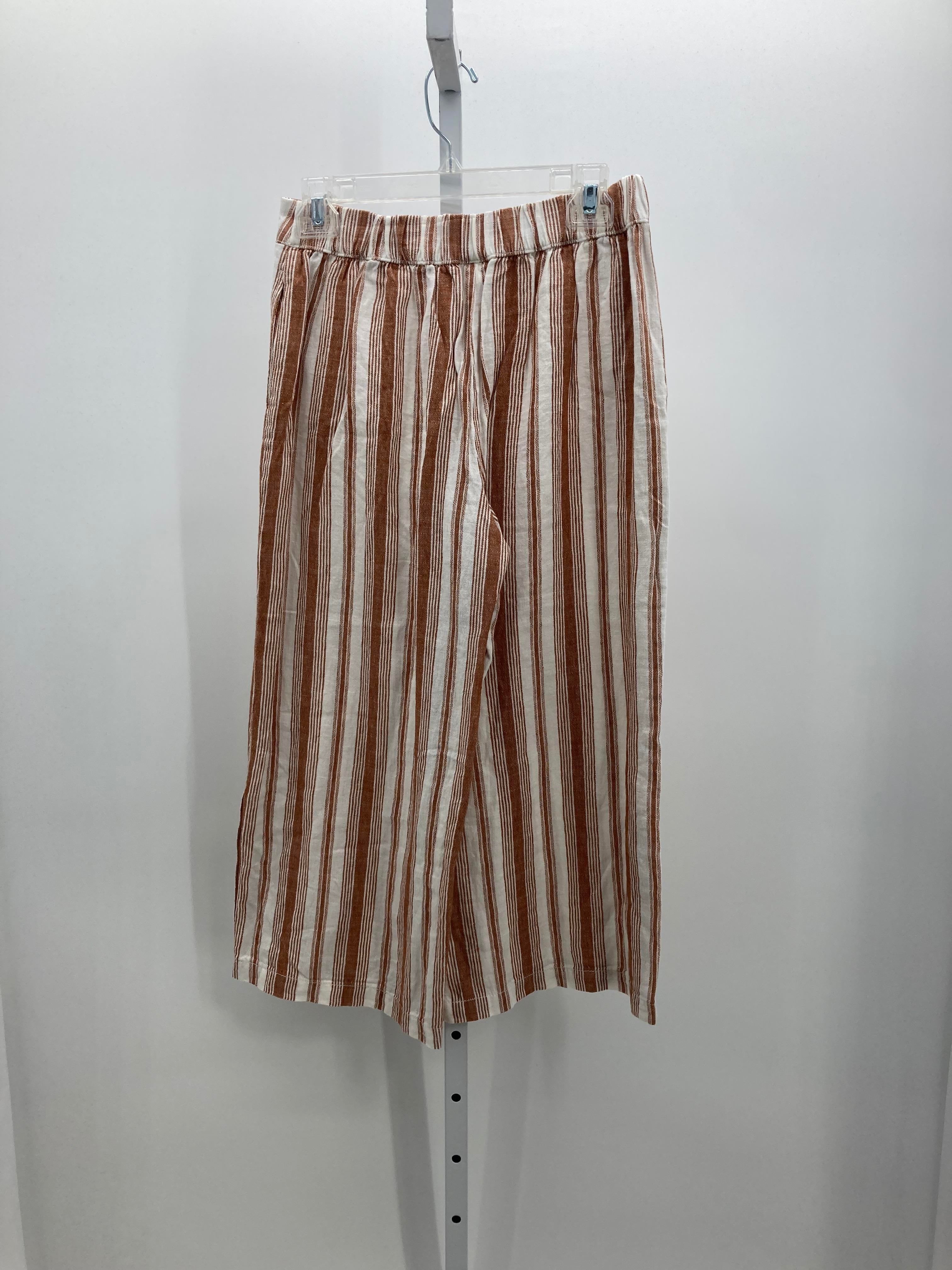 A.N.A. Size Small Misses Capri Pants