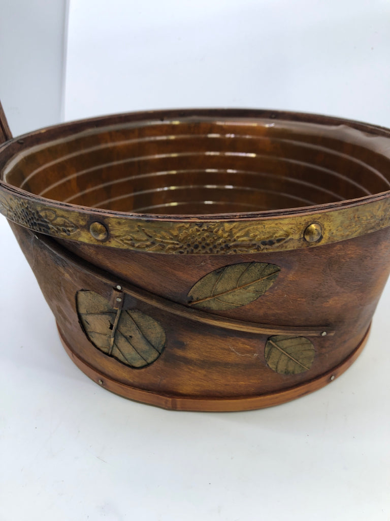 DARK BROWN WOOD BASKET W/ GOLD ACCENTS.