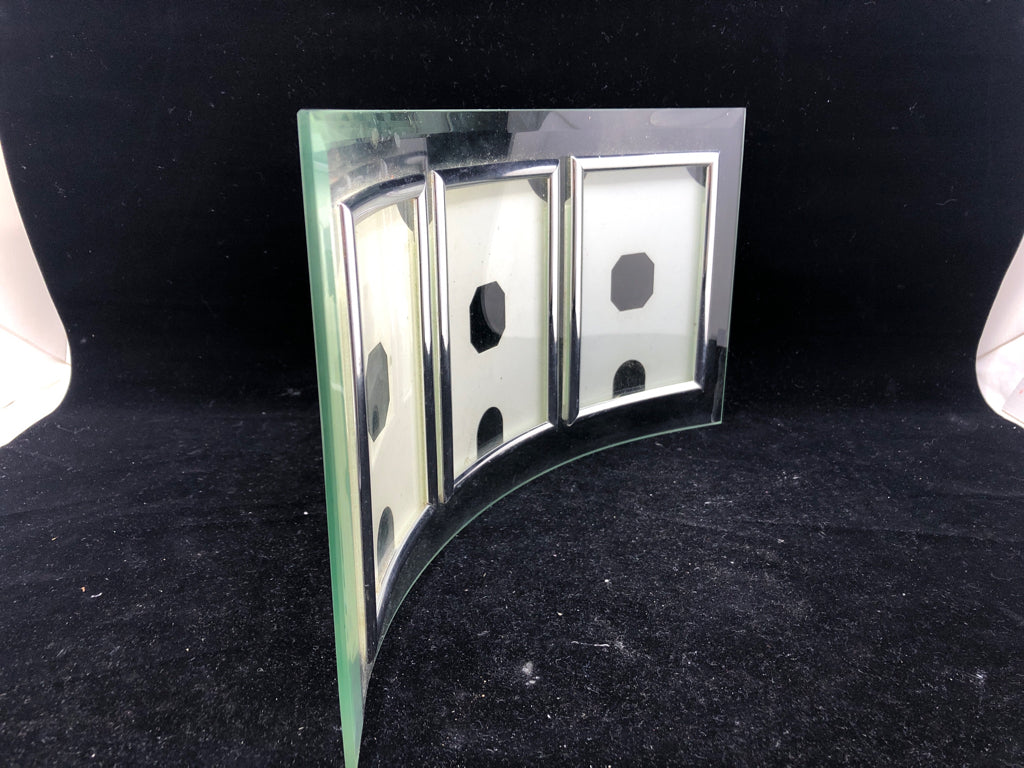 GLASS HALF ROUND 3 PICTURE FRAME.