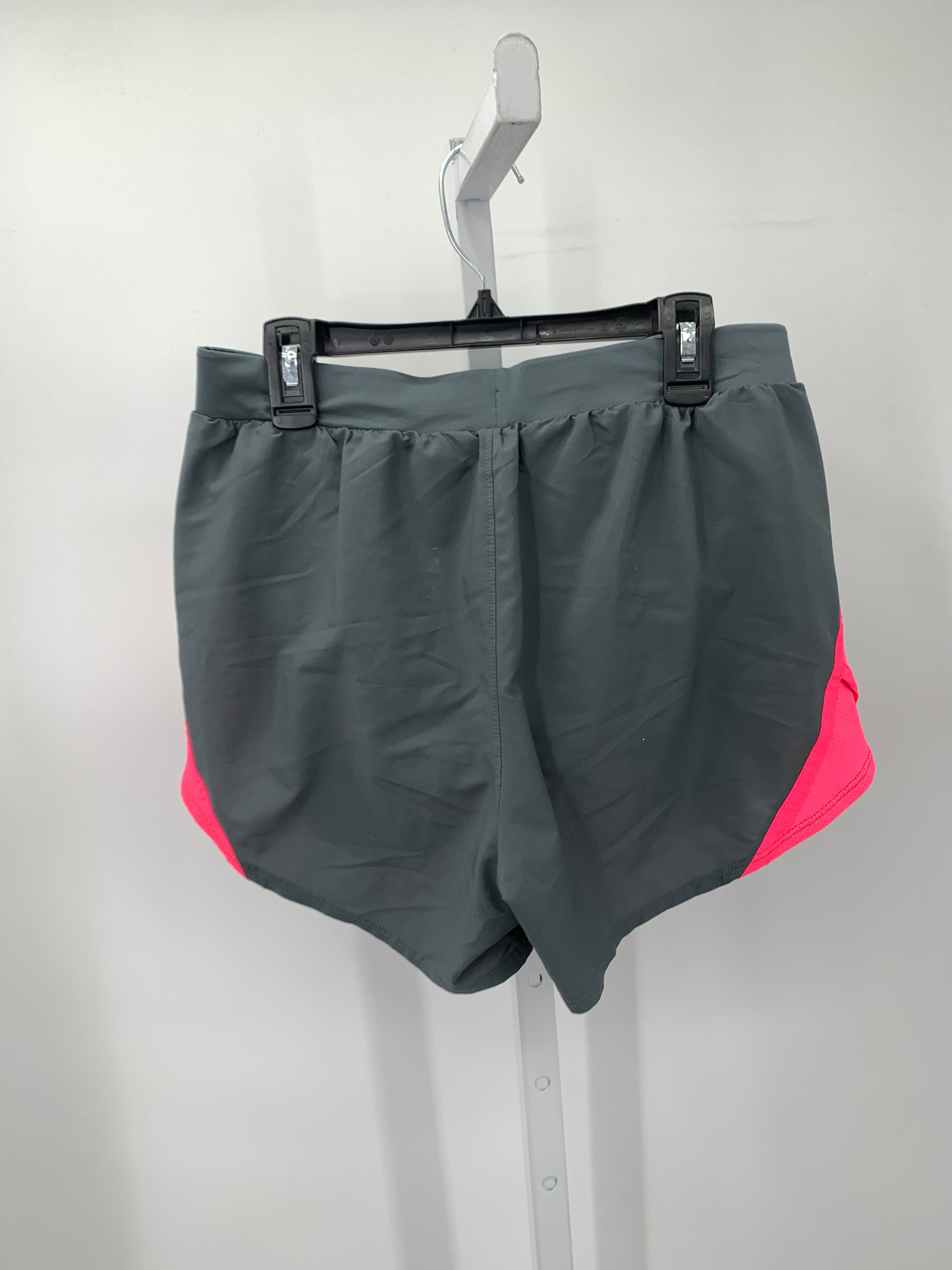 Under Armour Size Small Misses Shorts