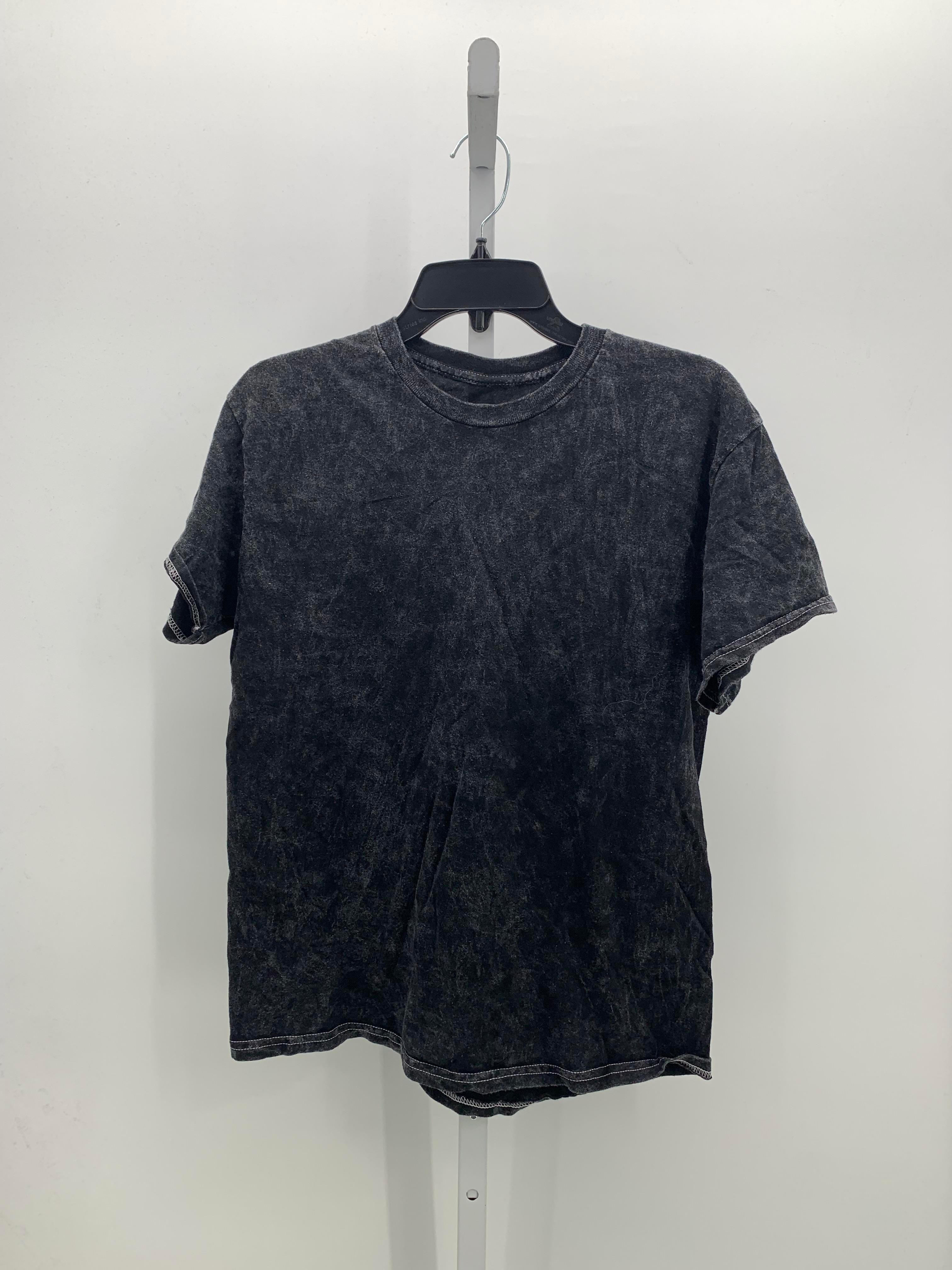 KNIT TEE.