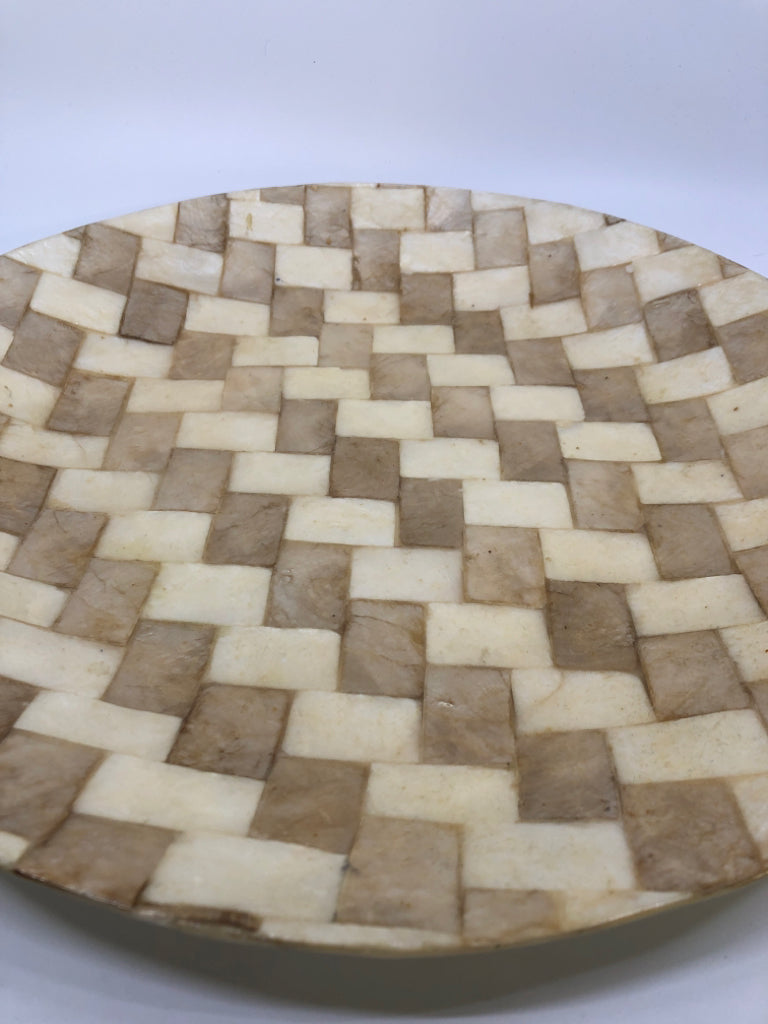 CREAM CHECKERED SHELL CENTERPIECE PLATTER.