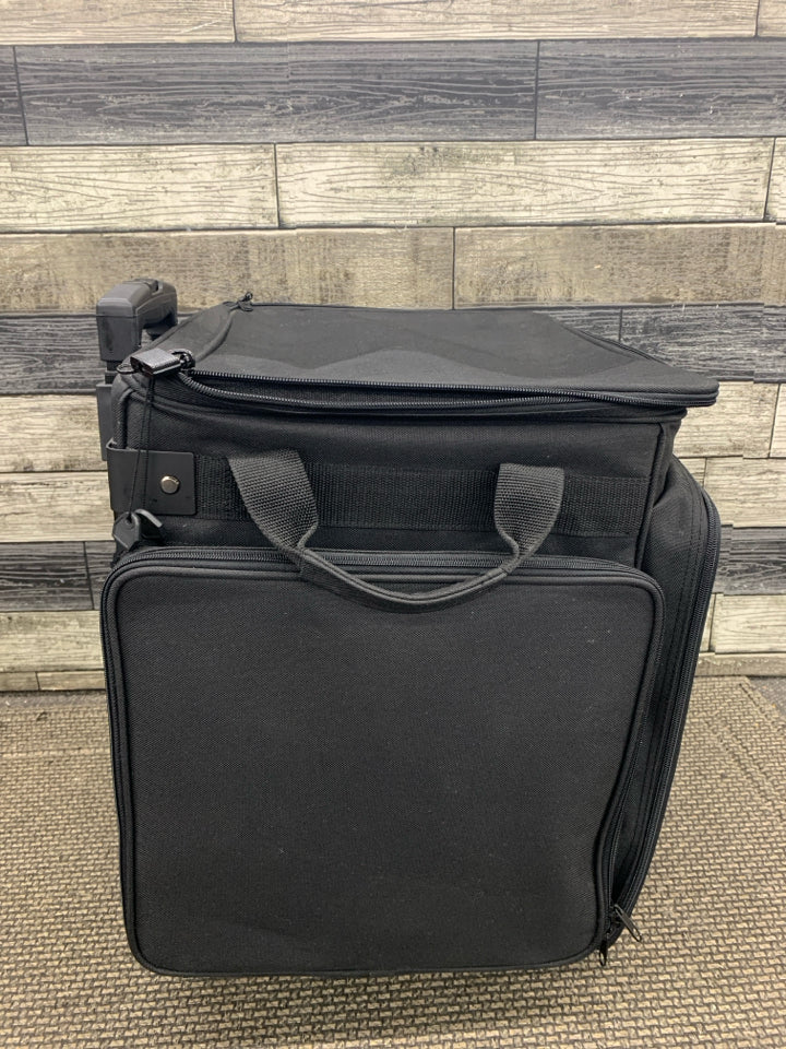 CROP IN-STYLE XXL BLACK ROLLING SCRAPBOOK BAG.