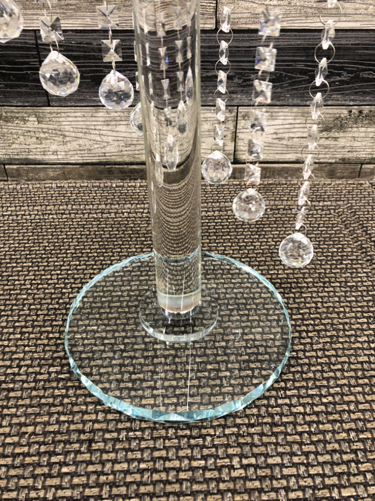 CLEAR ACRYLIC SERVING STAND W/CRYSTAL PENDANTS.