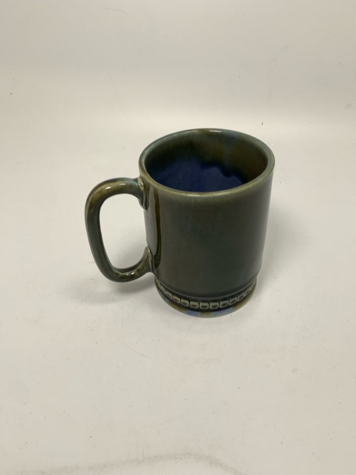 VTG WADE IRISH PORCELAIN JAUNTING CAR MUG.