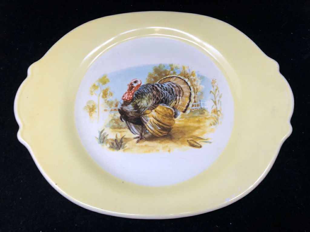 VTG TURKEY PLATTER W YELLOW RIM.