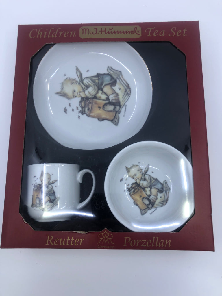 HUMMEL CHILDRENS TEA SET IN BOX