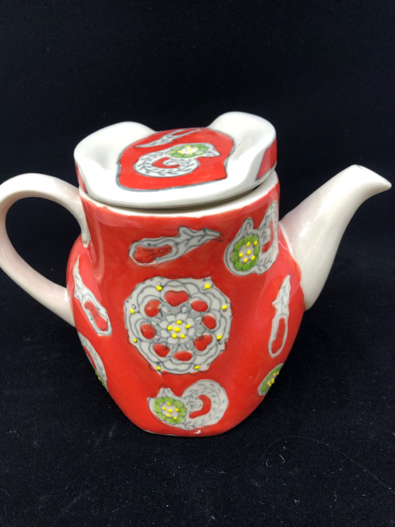 POTTERY RED W/ FLORAL DETAILS OWL TEAPOT.