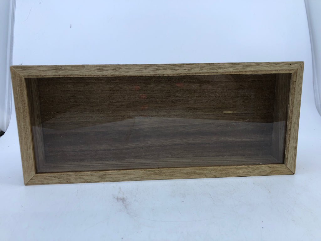 LIGHT WOOD RECTANGLE SHADOWBOX.