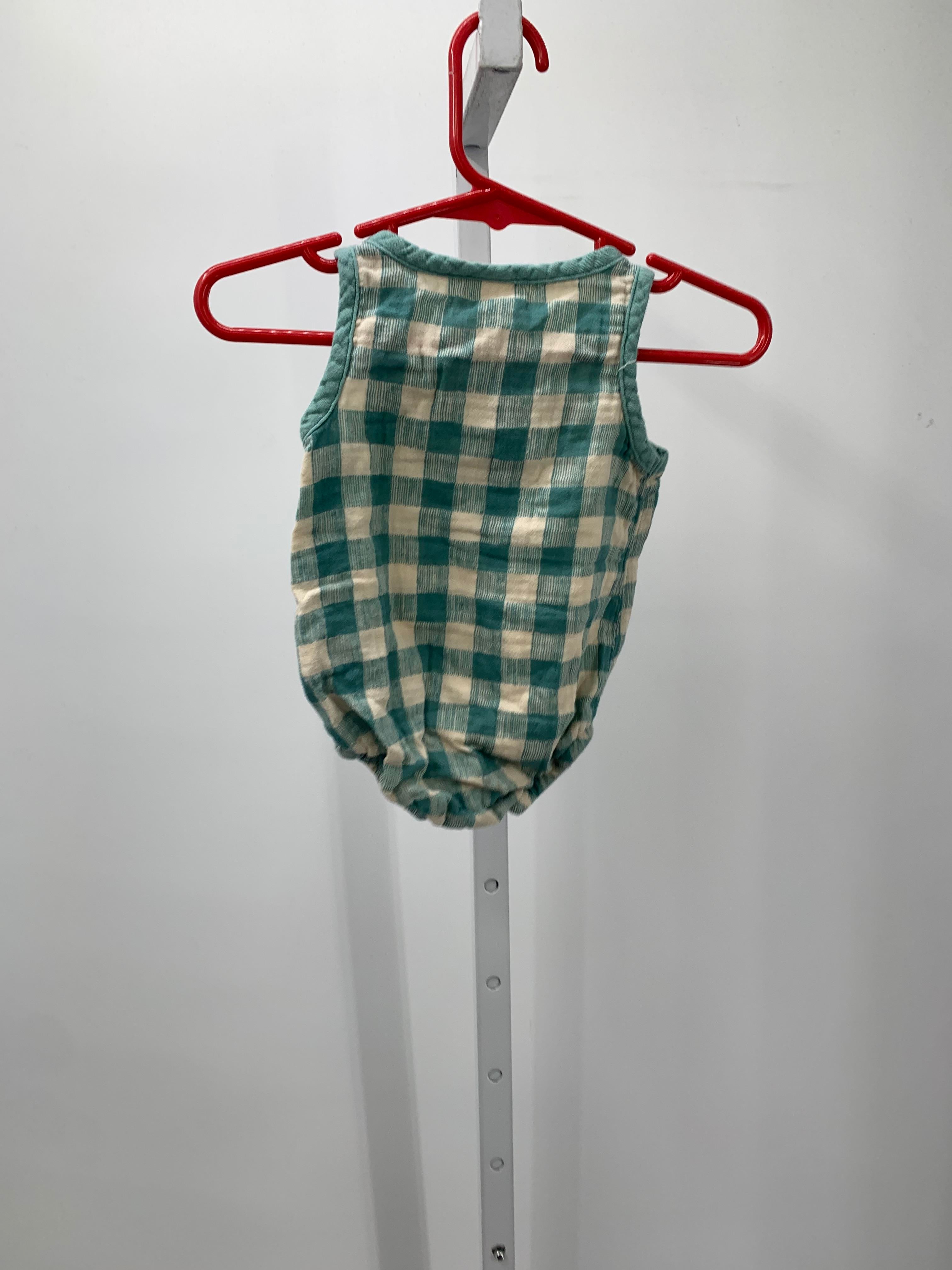 CHECKERED LINEN