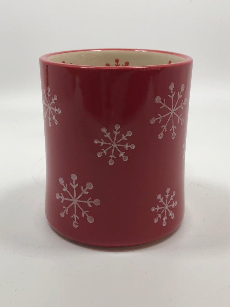 6 RED SNOWFLAKE MUGS - TEMPTATIONS.