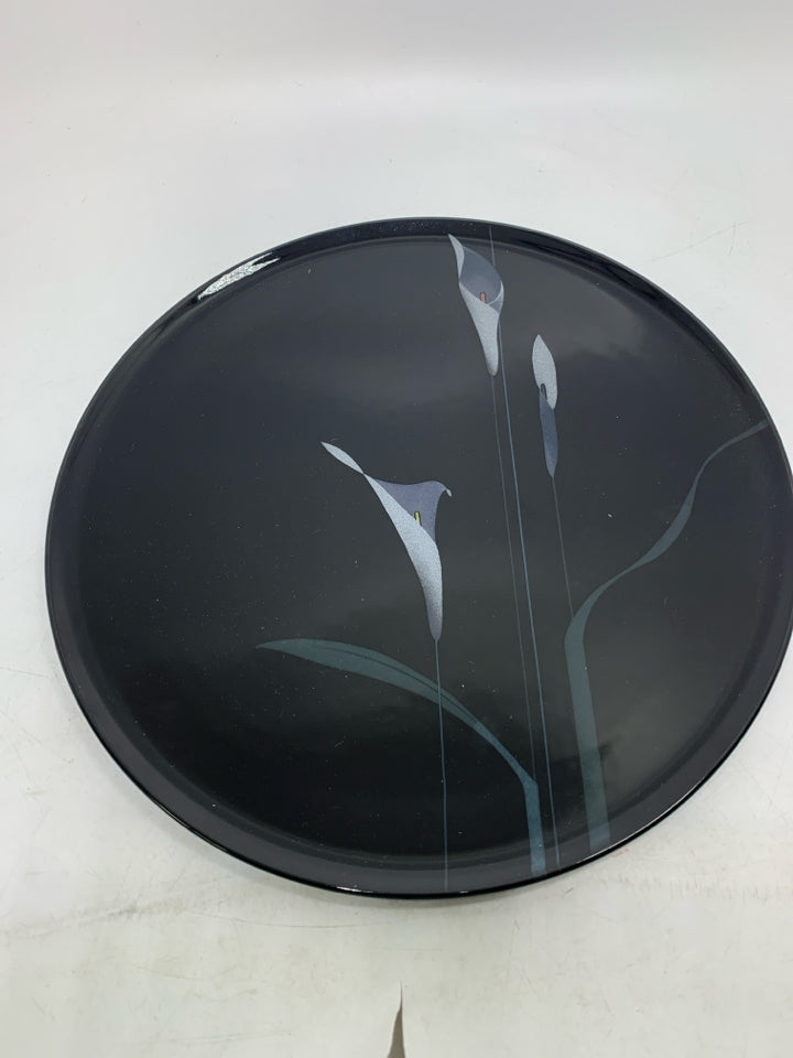 OPAS BLACK CIRCLE PLATTER W/ ETCHED FLOWERS.