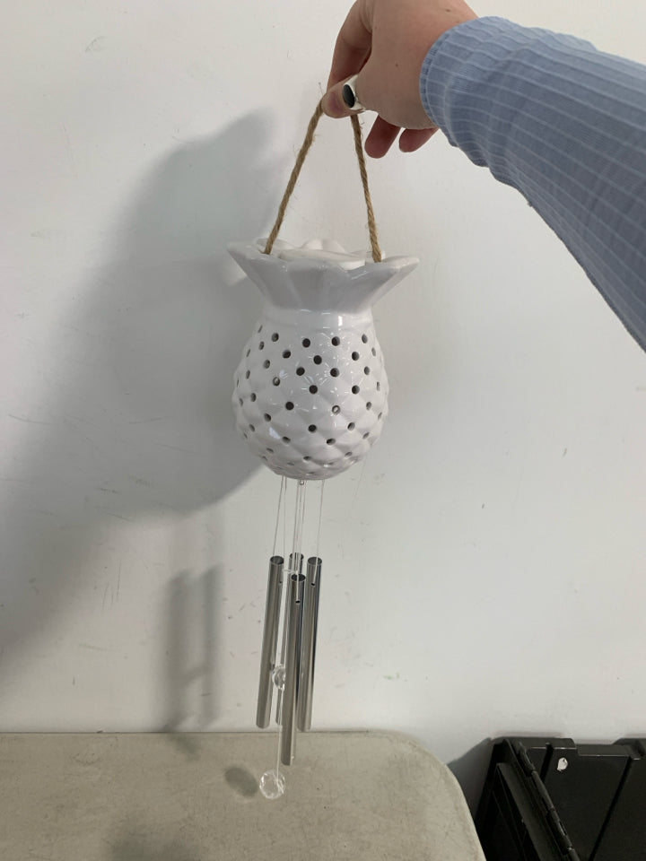 CERAMIC PINEAPPLE WIND CHIME W/ LIGHT.