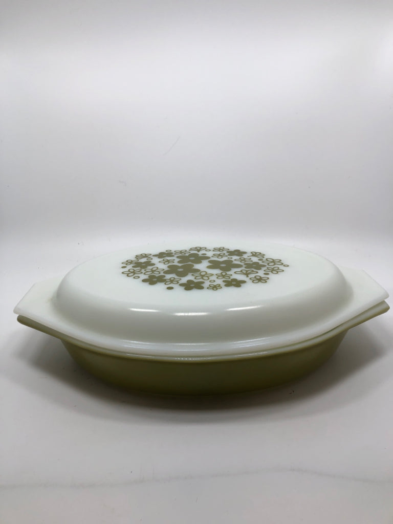 2PC VTG PYREX SPRING BLOSSOM GREEN CASSEROLE DISH W/LID.