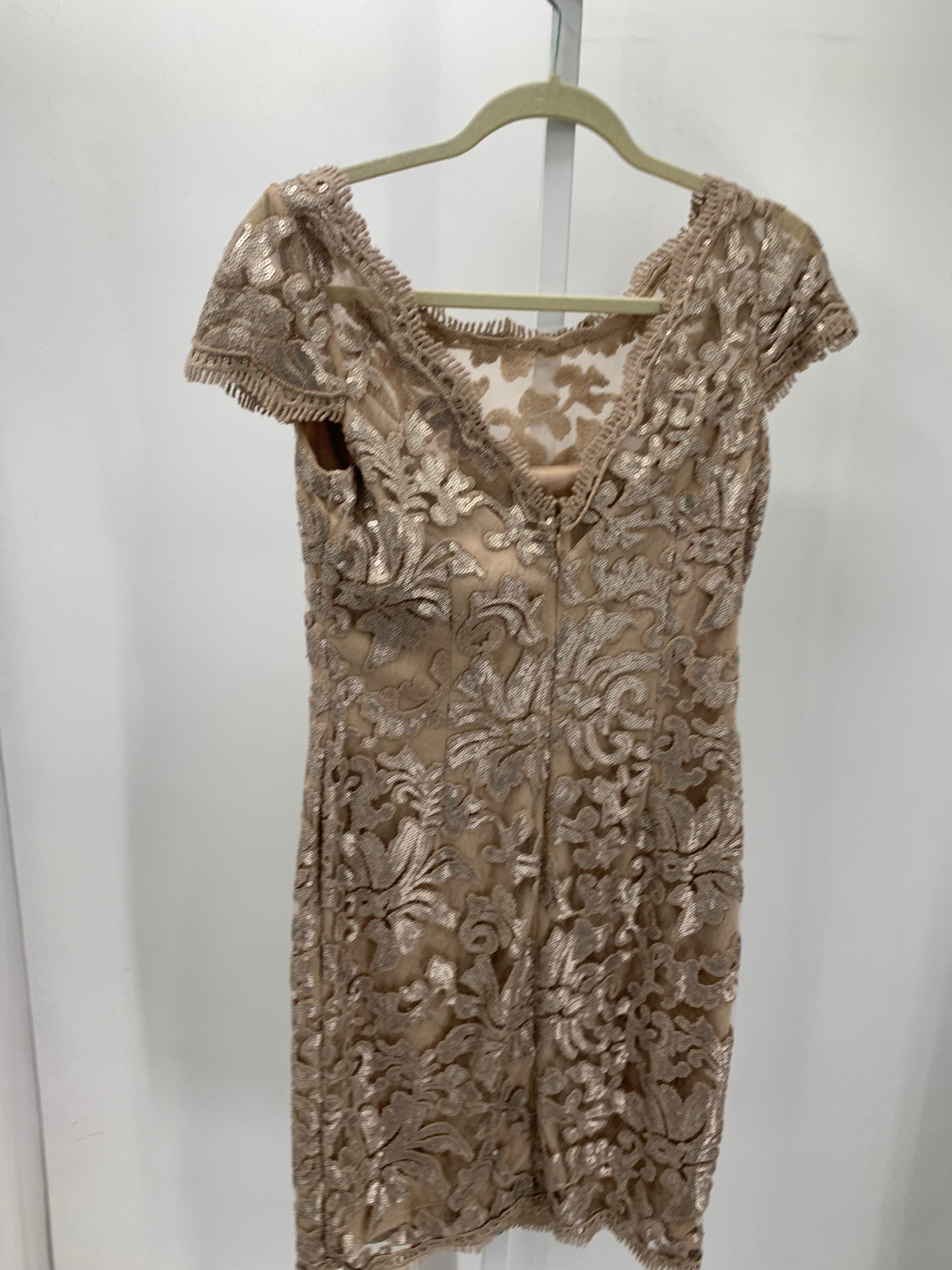Calvin Klein Size 10 Misses Short Sleeve Dress