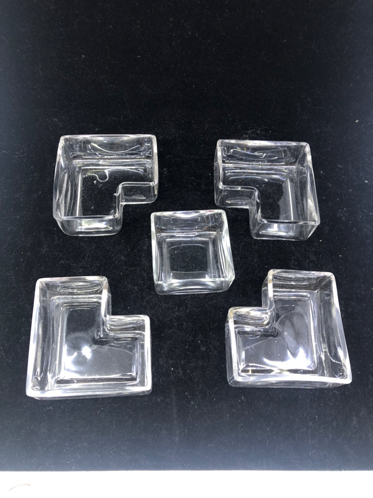 NIB GLASS SNACK DISH SET.