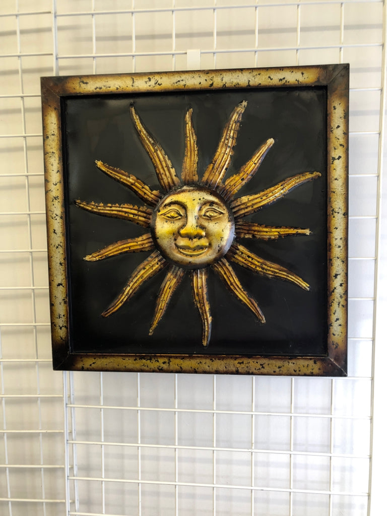 GOLD SUN IN SQUARE BRONZE METAL WALL HANGING.