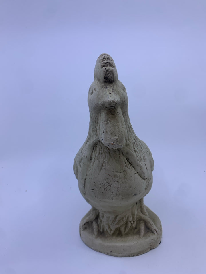 HEAVY STONE GARDEN HEN.