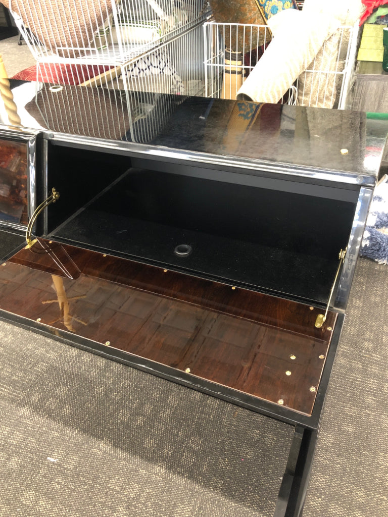 VTG BLACK W/BROWN BURLWOOD BED FRAME AND 2 DRAWERS W/PLUG.