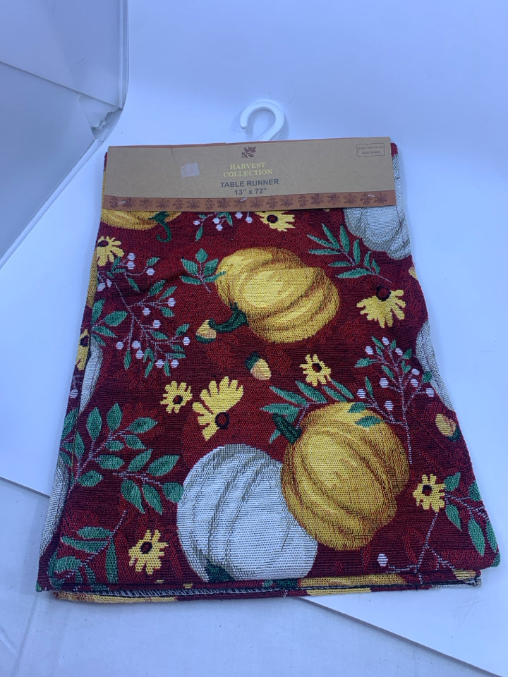 NIP MAROON PUMPKIN/FLOWERS TABLE RUNNER.