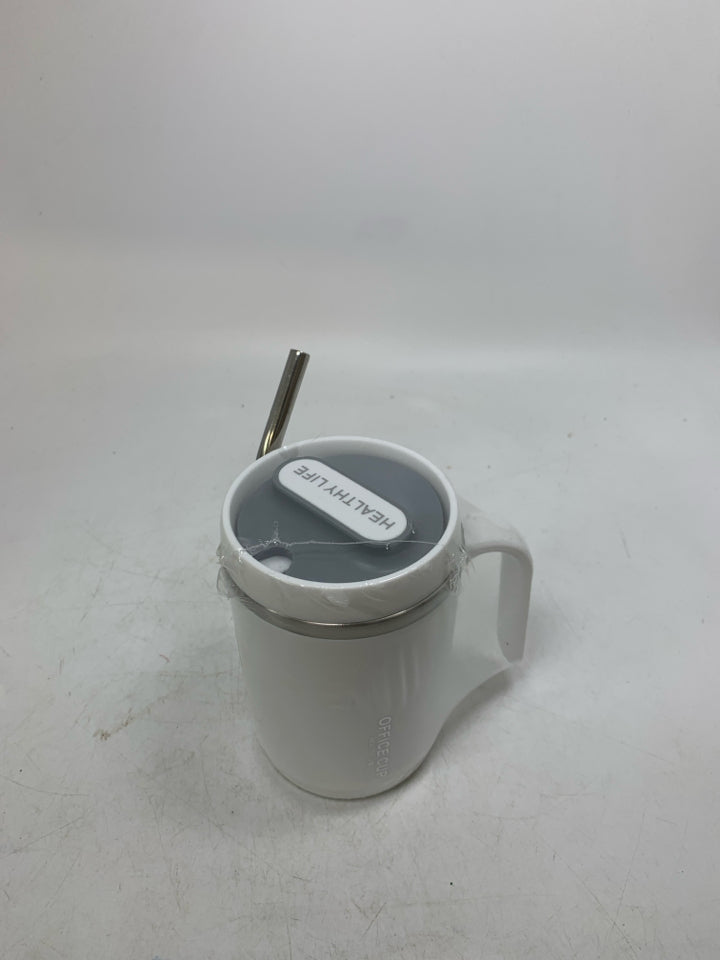 NIP INSULATED TRAVEL MUG W/ METAL STRAW.