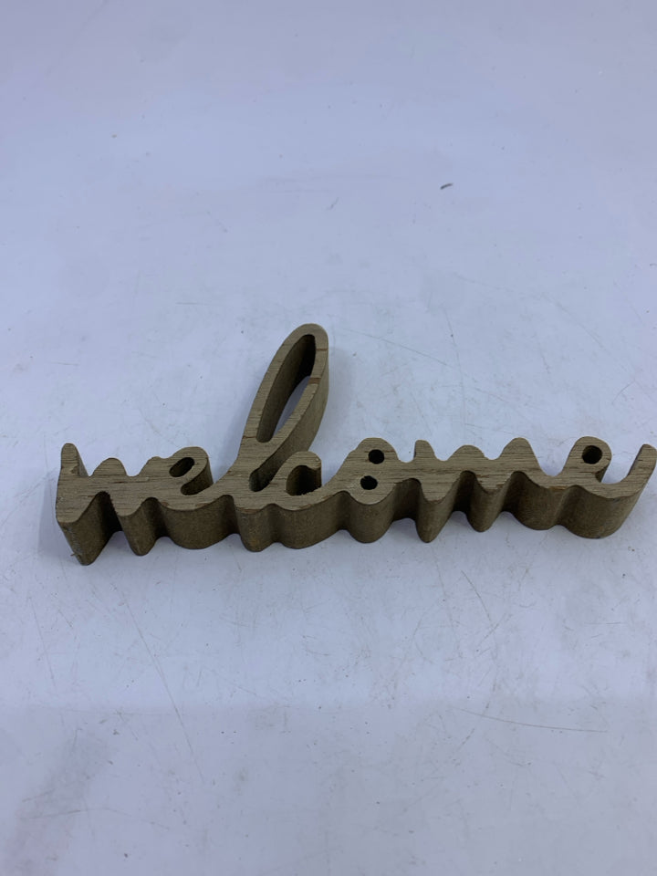 WOOD "WELCOME" CUTOUT SIGN.