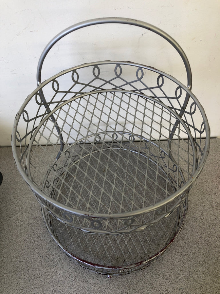 GREY WIRE 2 TIER SHELF ORGANIZER W/HANDLE.