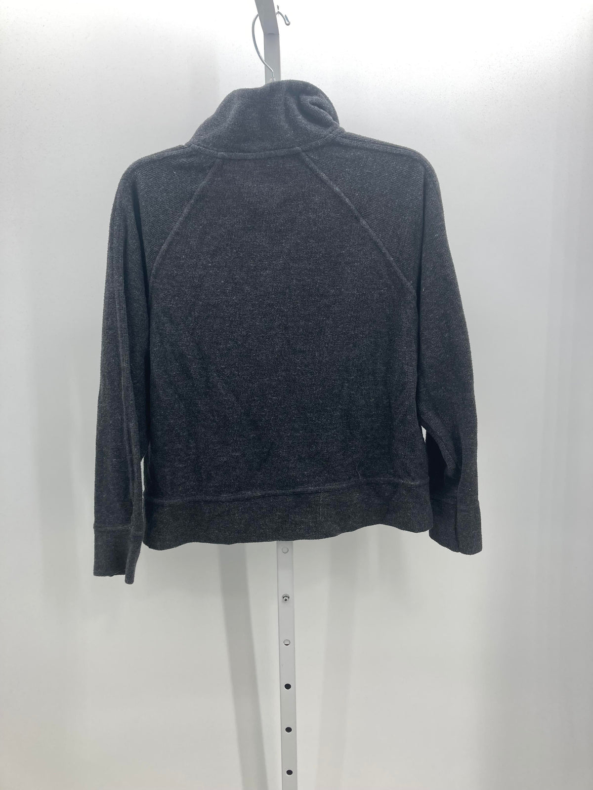 Nike Size Small Misses Long Sleeve Shirt
