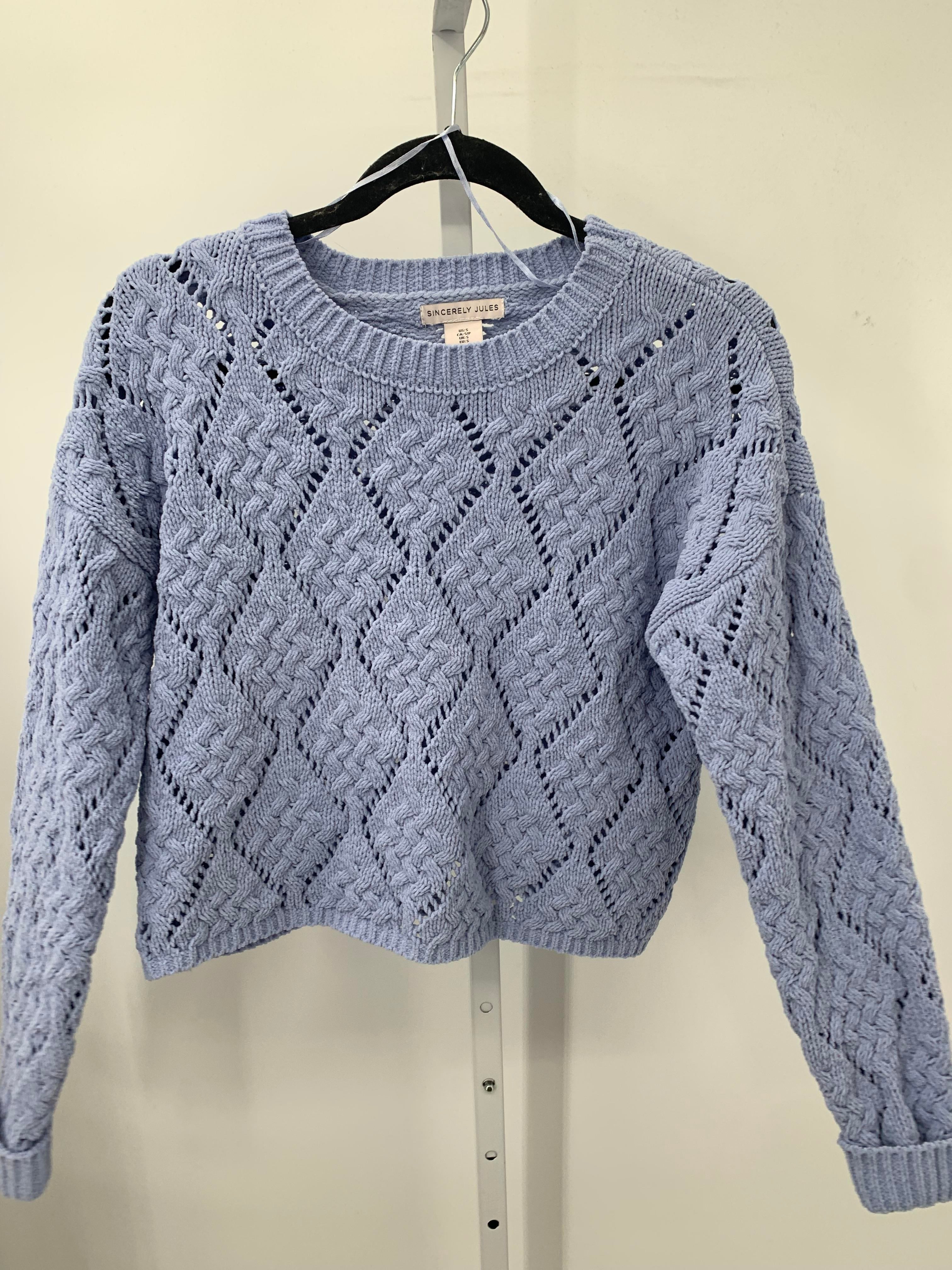 Size Small Juniors Long Sleeve Sweater