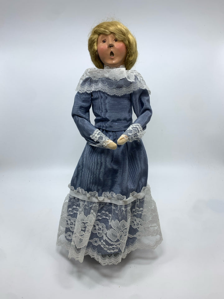 BYERS' CHOICE WOMAN IN BLUE DRESS-1999 DANCING VICTORIAN.
