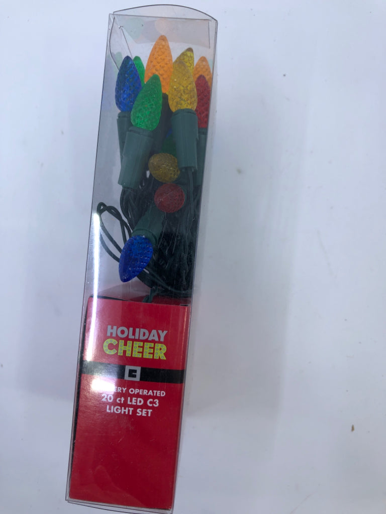 NIB HOLIDAY CHEER BATTERY OPERATED LIGHT SET.
