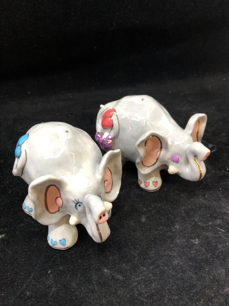 ELEPHANT SALT & PEPPER SHAKERS IN BOX HEATHER GOLDMINE.