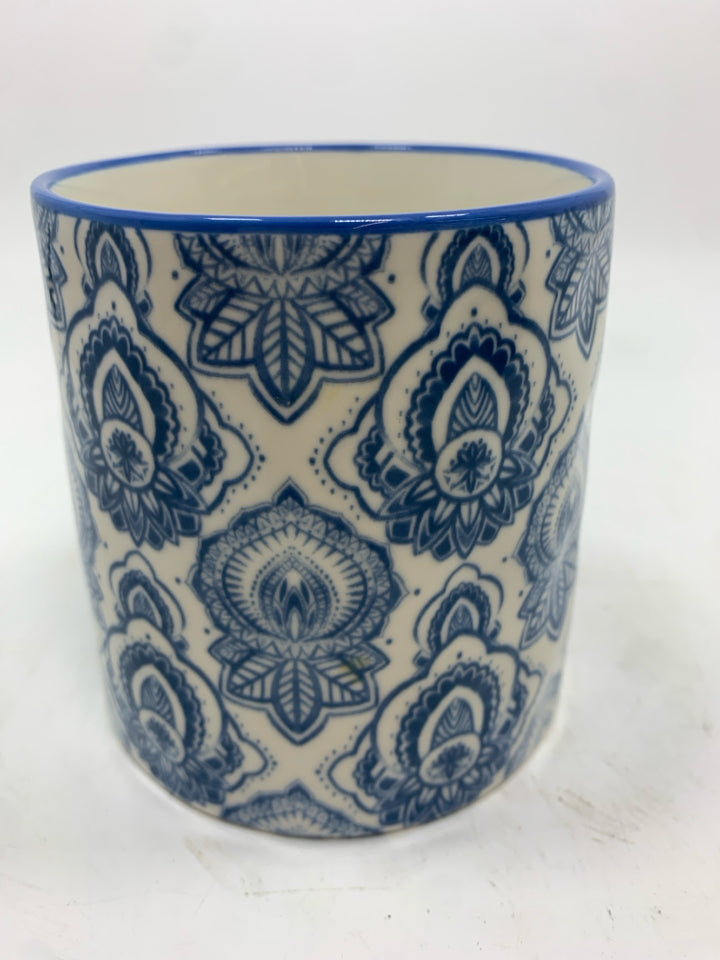 WAVY BLUE MANDELA MUG.