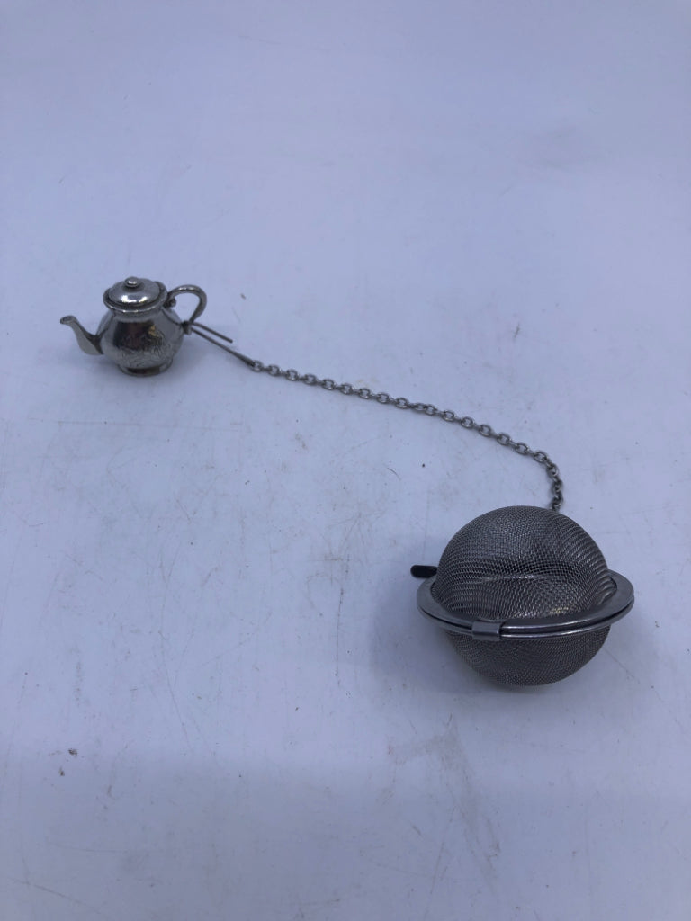 METAL TEA STEEPER.